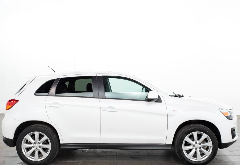 Used 2015 Mitsubishi Outlander Sport ES AWD/4WD image 14
