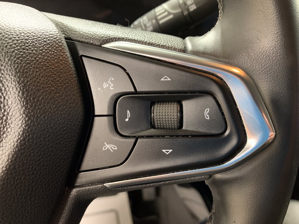Used 2024 Chevrolet Trax LT w/ Driver Confidence Package FWD image 11