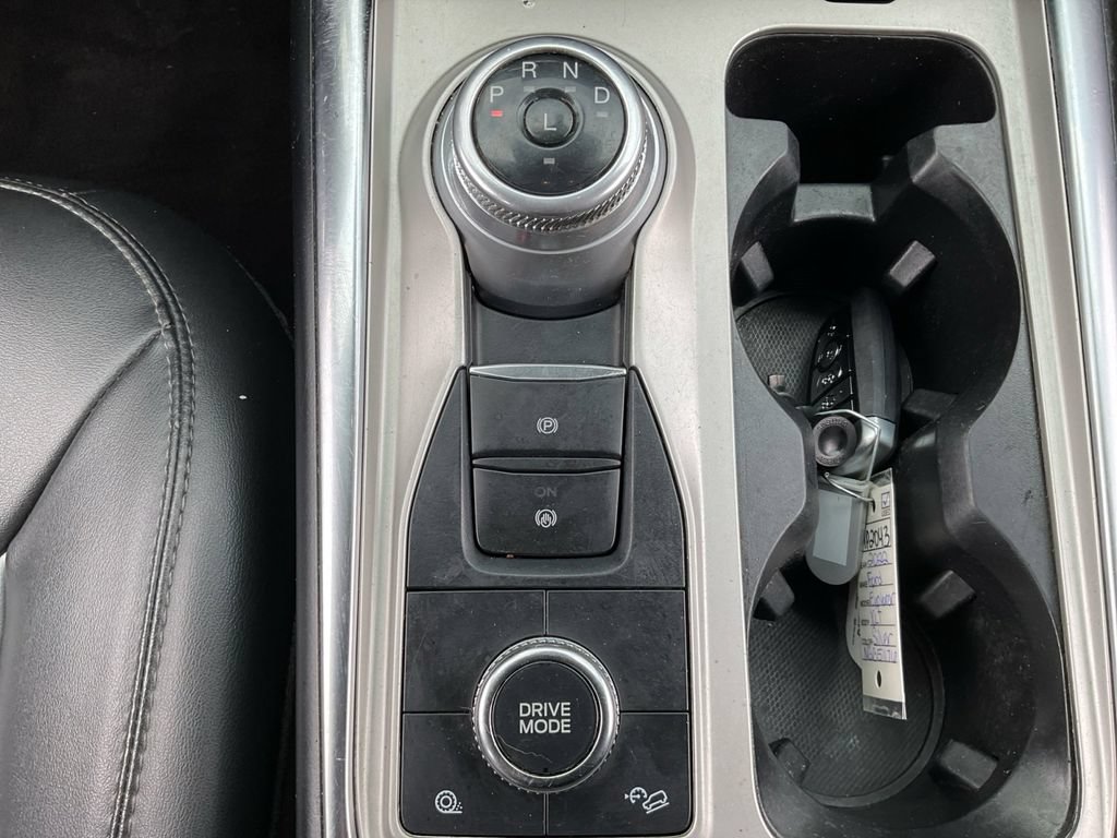 Used 2022 Ford Explorer XLT w/ Equipment Group 202A AWD/4WD image 36