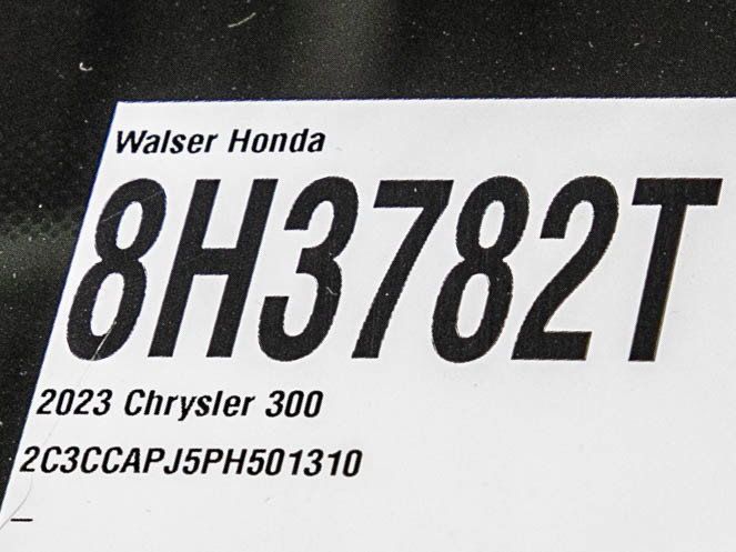 Used 2023 Chrysler 300 C RWD image 31