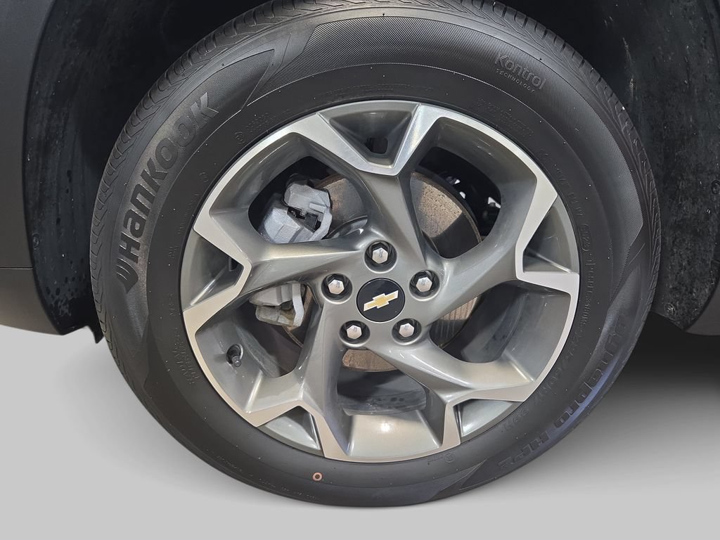 Used 2024 Chevrolet Trax LT w/ Driver Confidence Package FWD image 35