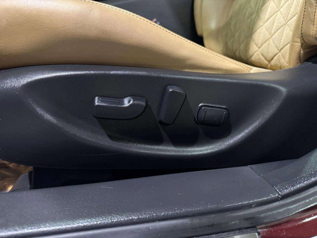 Used 2016 Nissan Maxima SR image 24