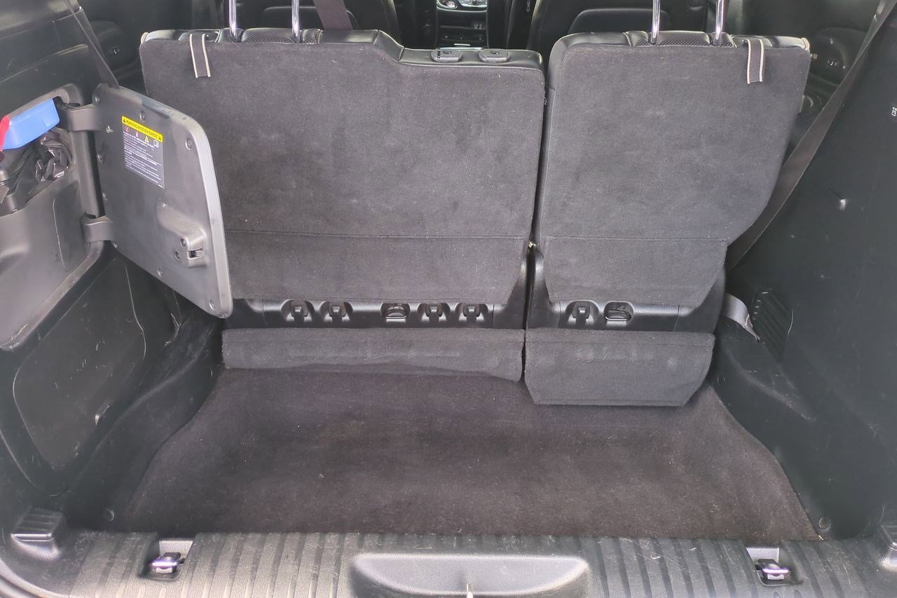 Used 2018 Chrysler Pacifica Limited image 24