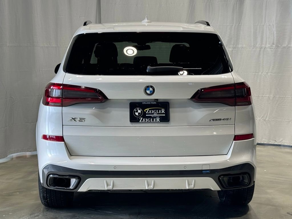 Used 2022 BMW X5 xDrive40i w/ M Sport Package image 5
