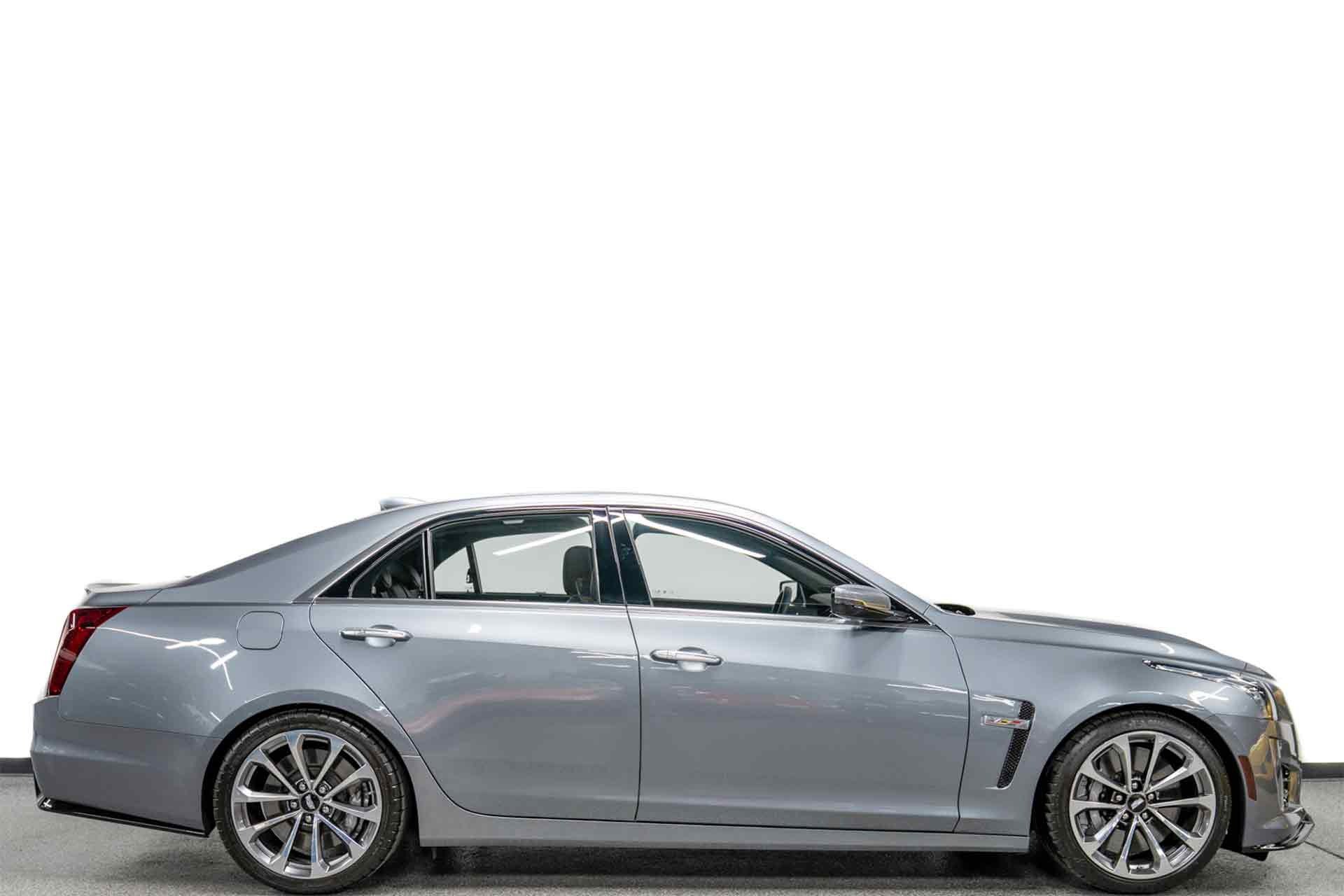 Used 2019 Cadillac CTS V w/ Luxury Package image 2