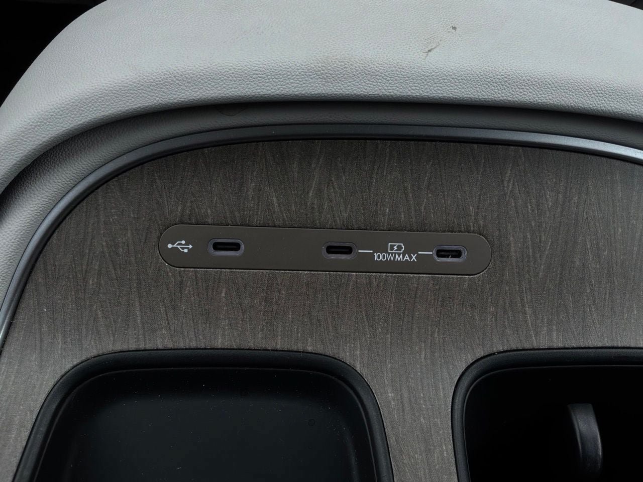 Used 2026 Hyundai Palisade SEL FWD image 33