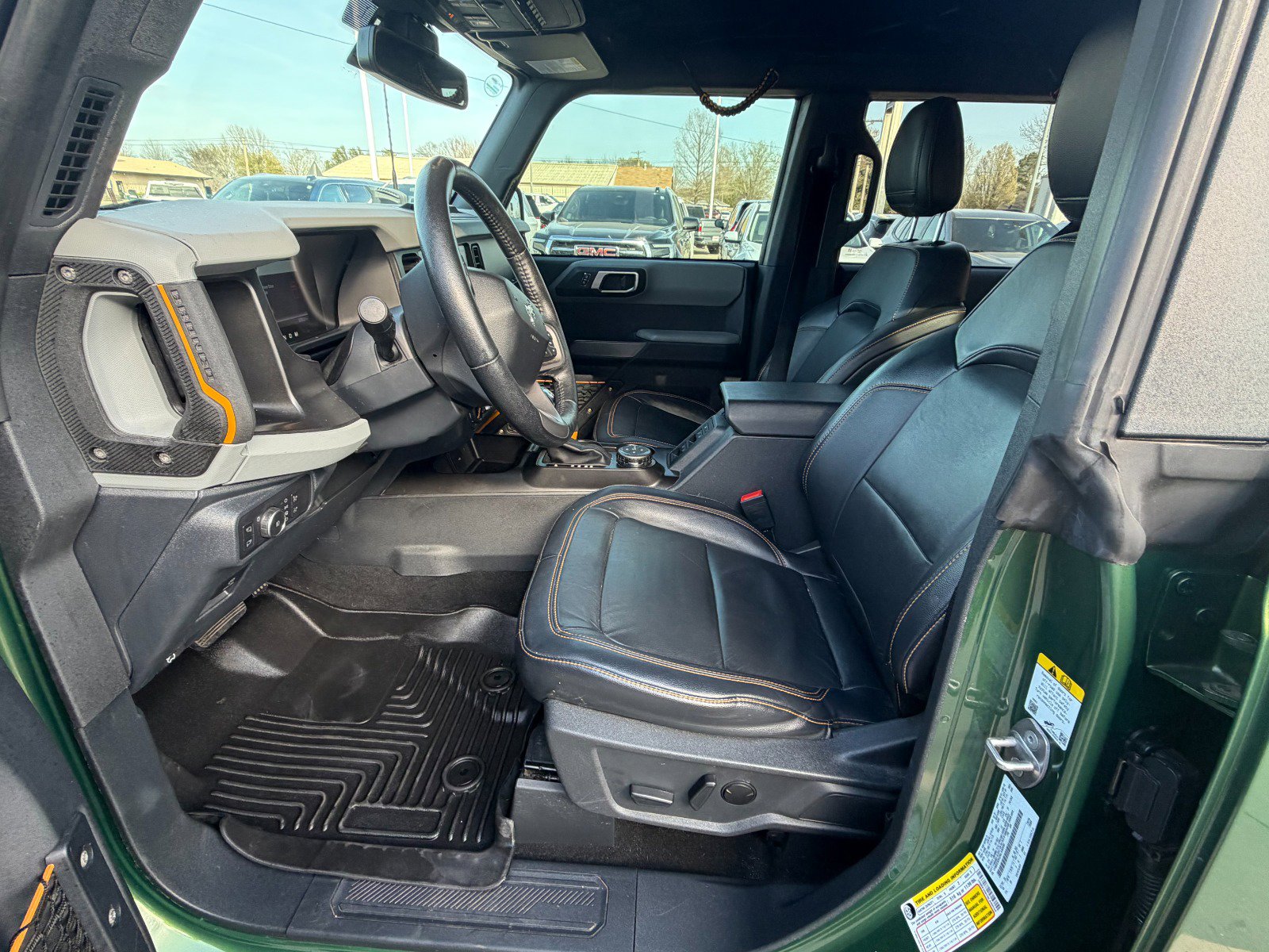 Used 2022 Ford Bronco Badlands image 9