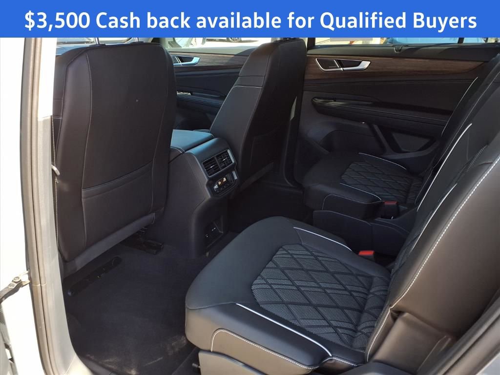 New 2025 Volkswagen Atlas SEL Premium R-Line image 18