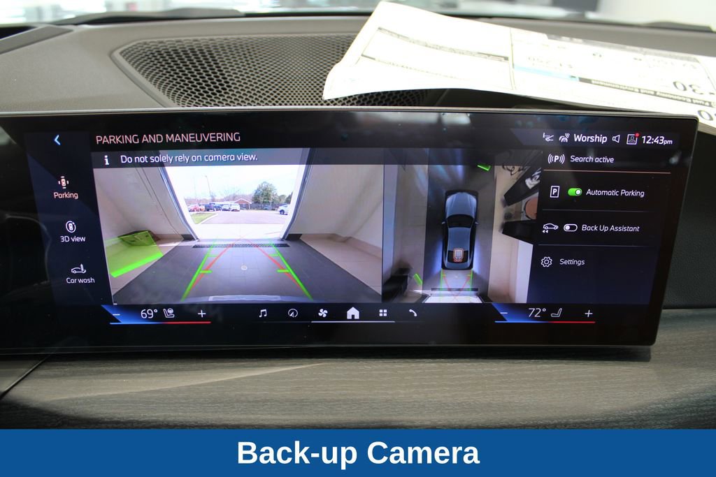 Used 2025 BMW 430i xDrive Coupe w/ Premium Package image 19