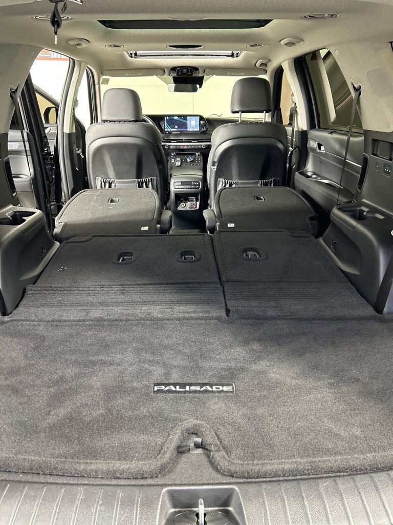 Used 2025 Hyundai Palisade Limited image 23