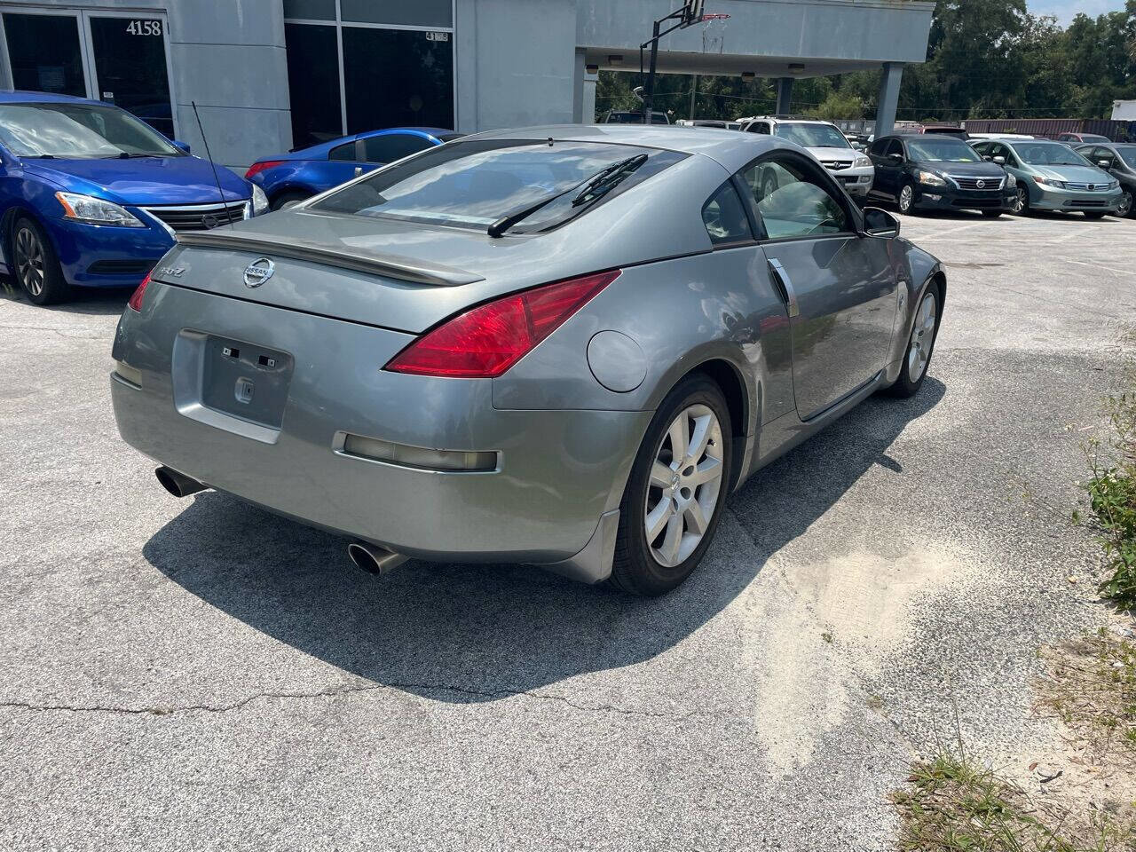 Used 2004 Nissan 350Z Enthusiast w/ Aerodynamics Pkg image 9