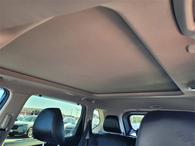 Used 2024 Nissan Rogue Platinum w/ Platinum Premium Package image 11