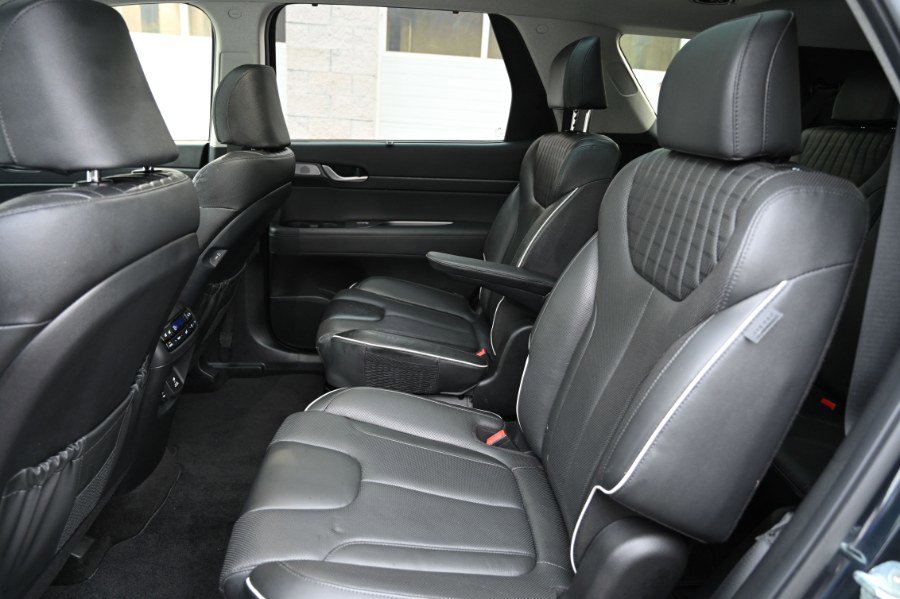 Used 2023 Hyundai Palisade Limited image 19