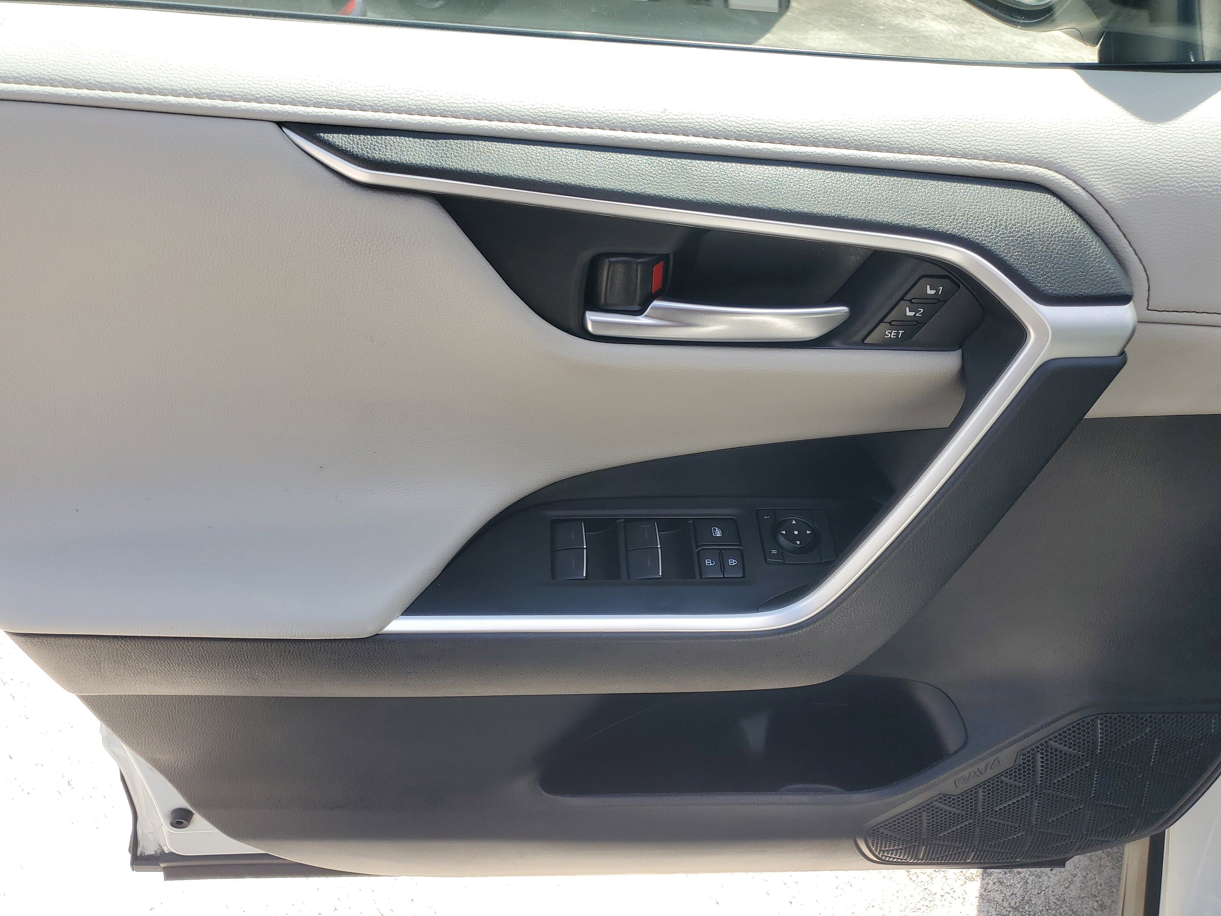 Used 2024 Toyota RAV4 Limited w/ Weather Package image 21