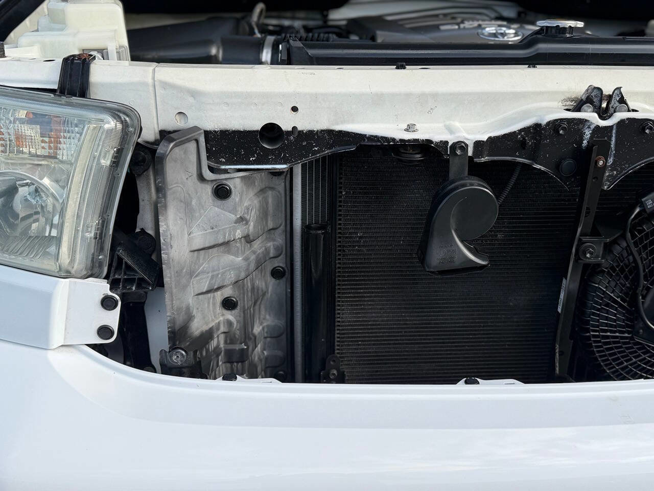 Used 2008 Toyota Sequoia SR5 image 96