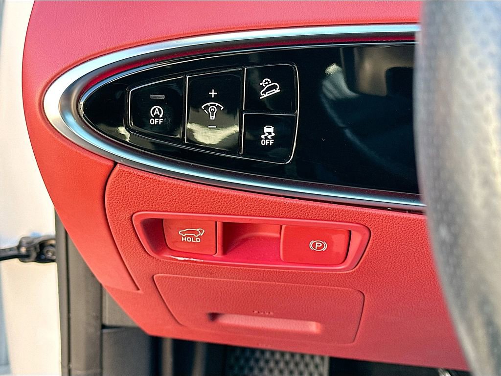 Used 2023 Genesis GV70 2.5T w/ Sport Prestige Package image 10