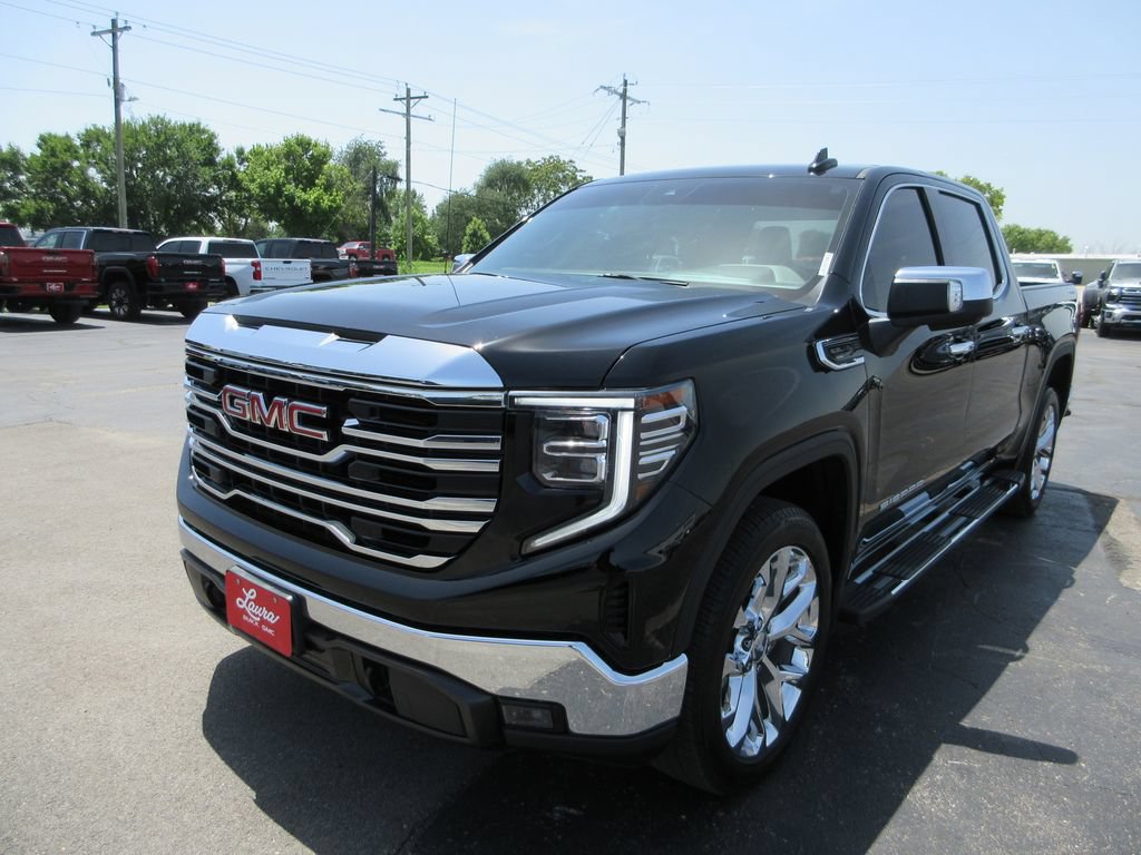 Certified 2023 GMC Sierra 1500 SLT w/ SLT Premium Package AWD/4WD image 10