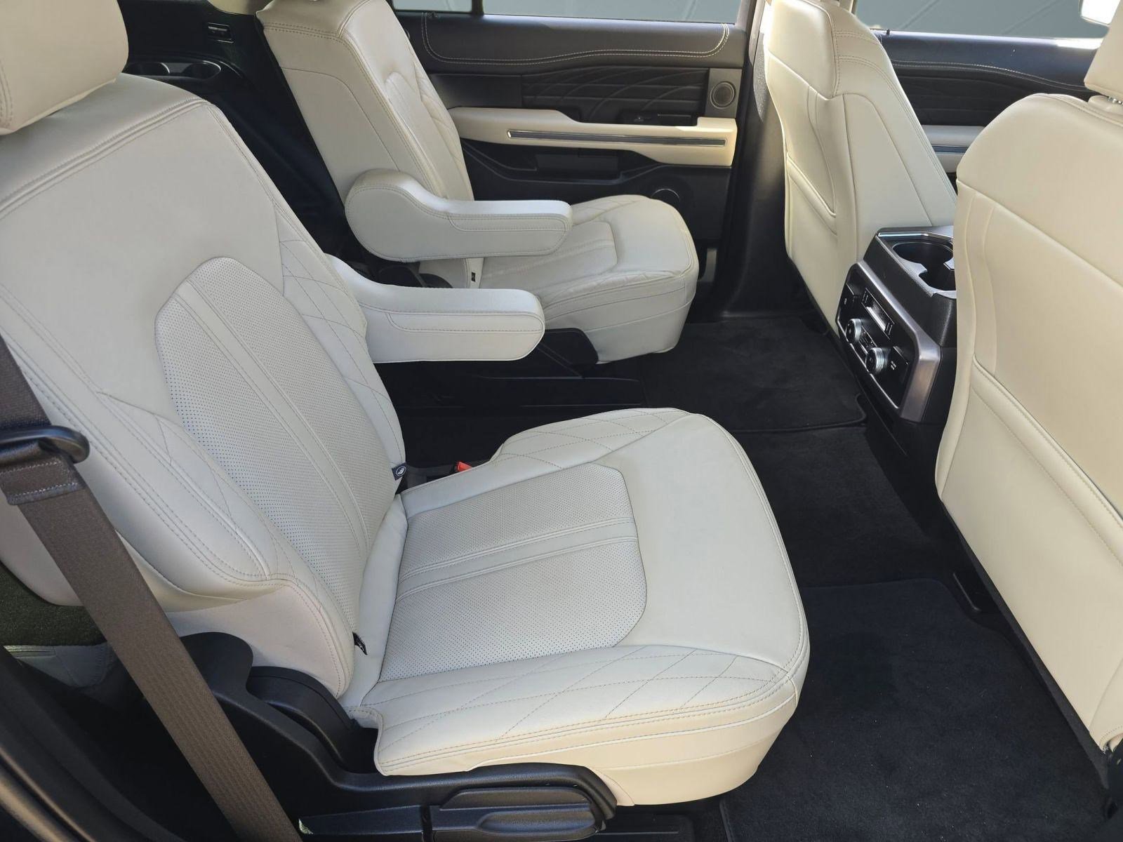 Used 2021 Ford Expedition Platinum image 49