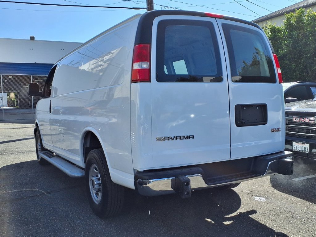 Certified 2024 GMC Savana 2500 w/ Driver Convenience Package RWD image 3
