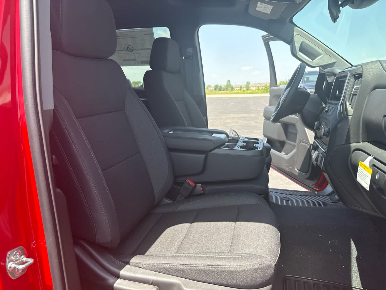 New 2026 Chevrolet Silverado 1500 Custom Trail Boss w/ LPO, Dark Essentials Package AWD/4WD image 26