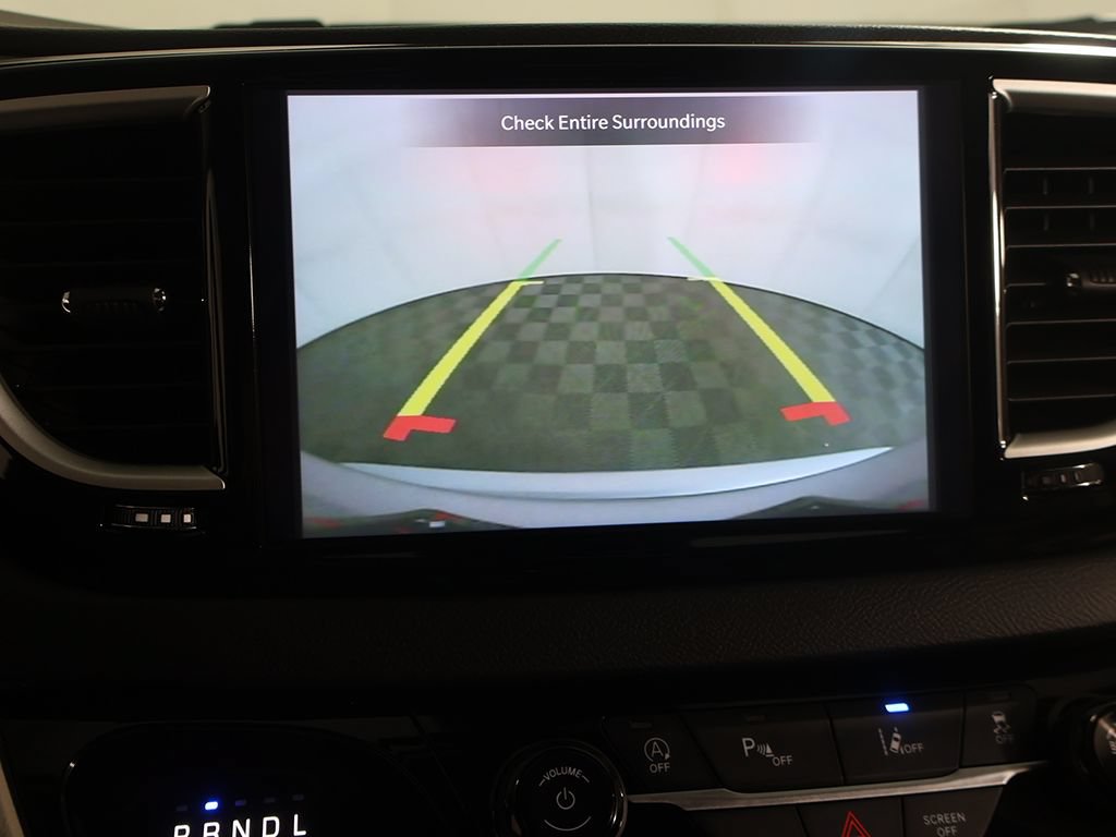 Used 2024 Chrysler Pacifica Touring-L FWD image 44