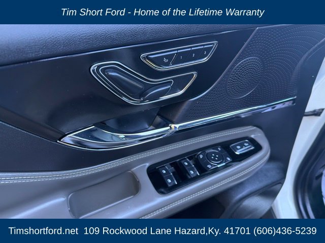 Used 2024 Lincoln Corsair Reserve w/ Equipment Group 201A AWD/4WD image 26