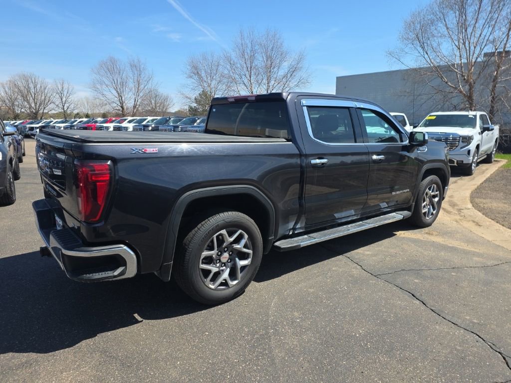 Used 2023 GMC Sierra 1500 SLT w/ SLT Premium Package AWD/4WD image 9