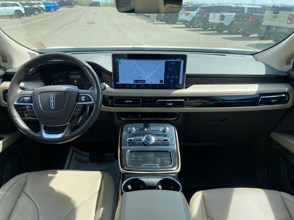 Used 2022 Lincoln Nautilus Reserve AWD/4WD image 13