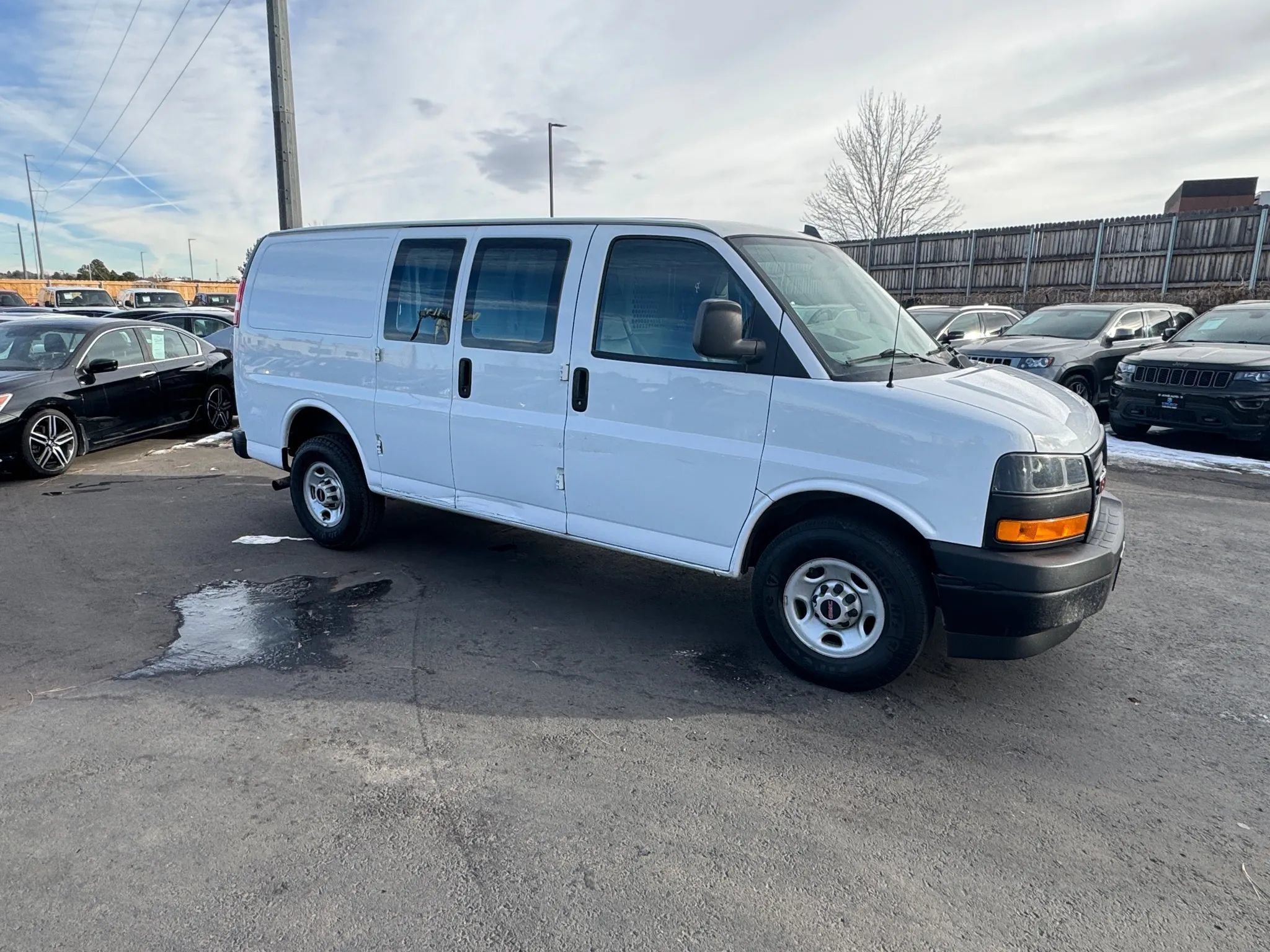 Used 2021 GMC Savana 2500 w/ Driver Convenience Package RWD image 10