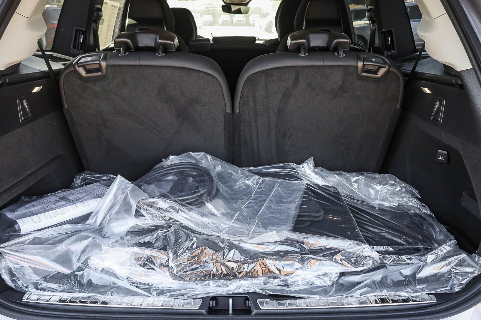 New 2026 Volvo XC90 T8 Plus w/ Protection Package AWD/4WD image 26