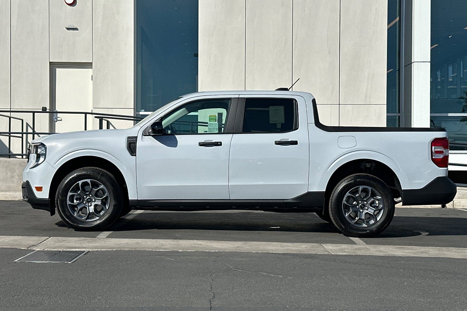 New 2025 Ford Maverick XLT w/ XLT Luxury Package image 6