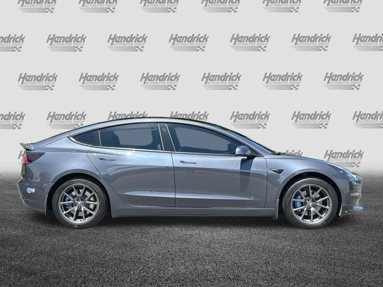 Used 2020 Tesla Model 3 Standard Range RWD image 3