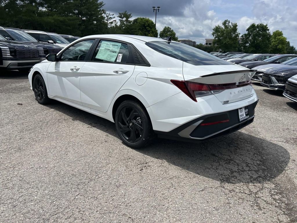 New 2026 Hyundai Elantra Sport FWD image 5