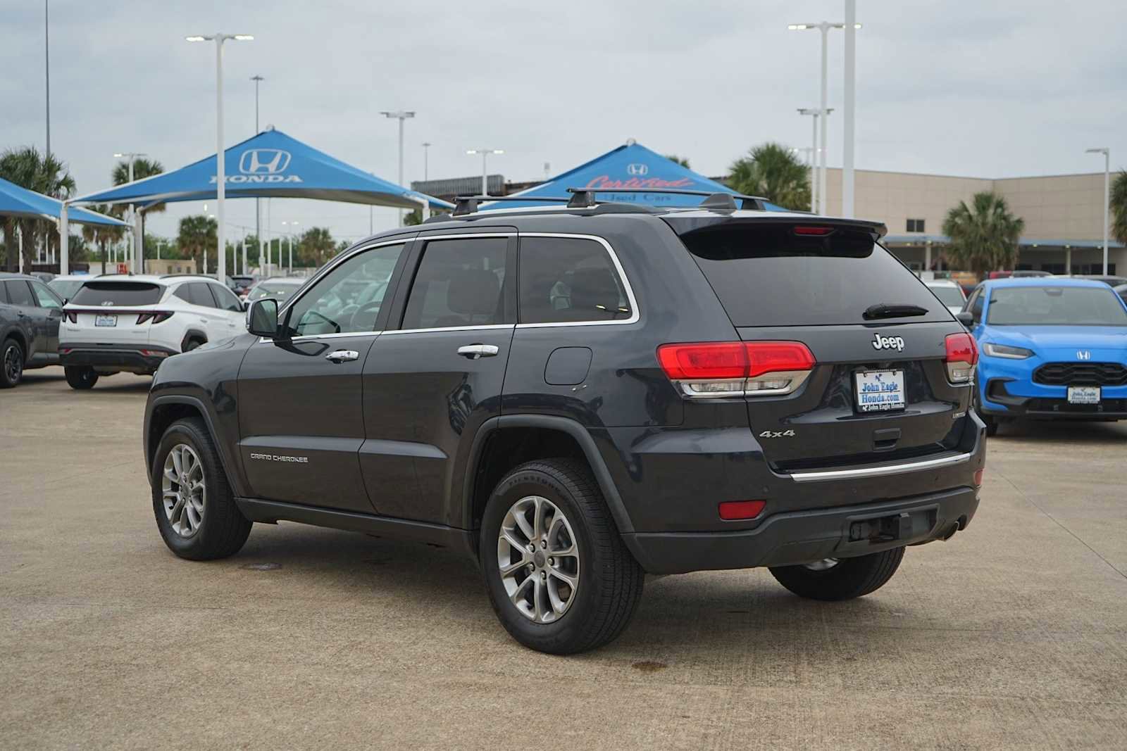 Used 2015 Jeep Grand Cherokee Limited w/ Trailer Tow Group IV AWD/4WD image 4