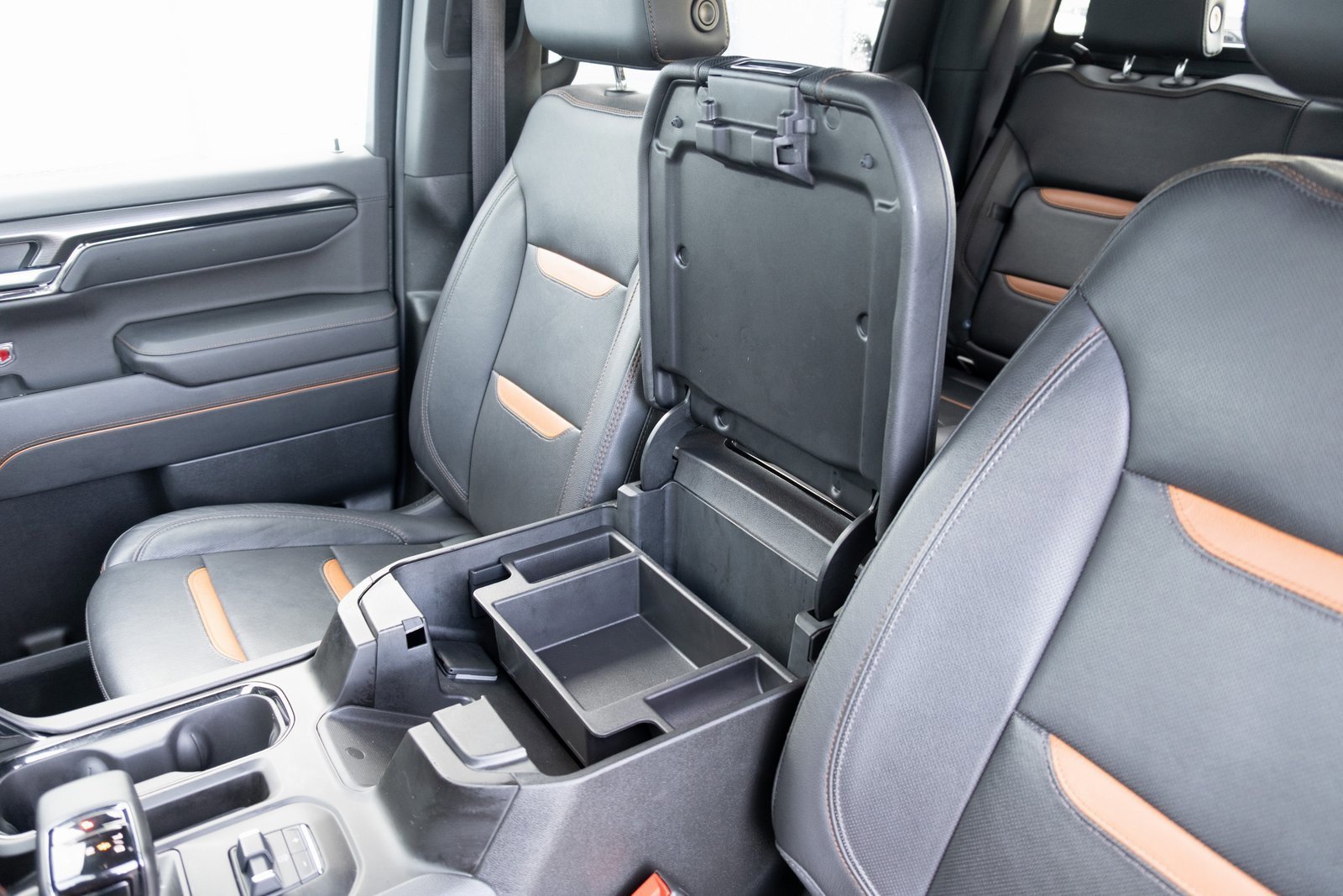 Used 2023 GMC Sierra 1500 AT4 w/ Technology Package image 8