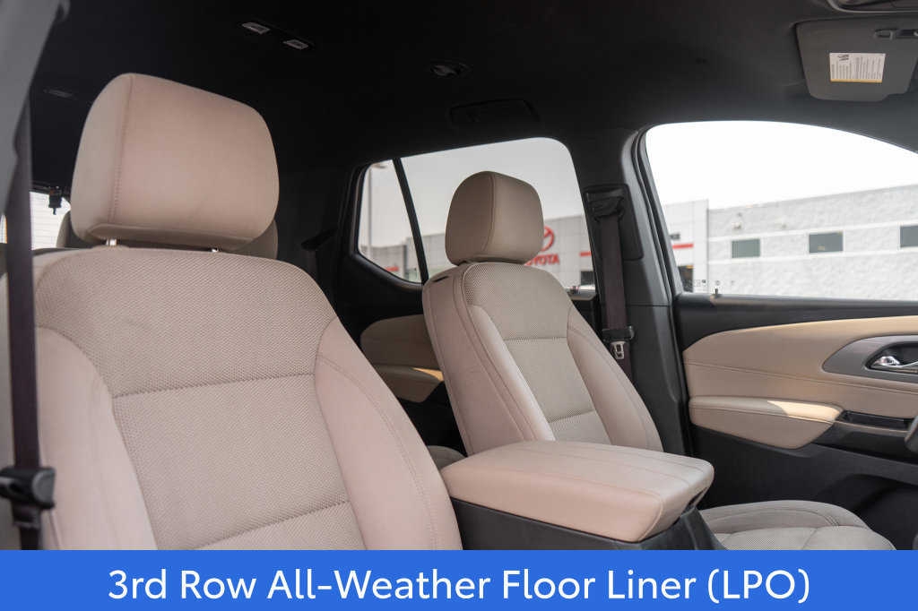Used 2023 Chevrolet Traverse LS w/ Safety Package AWD/4WD image 12