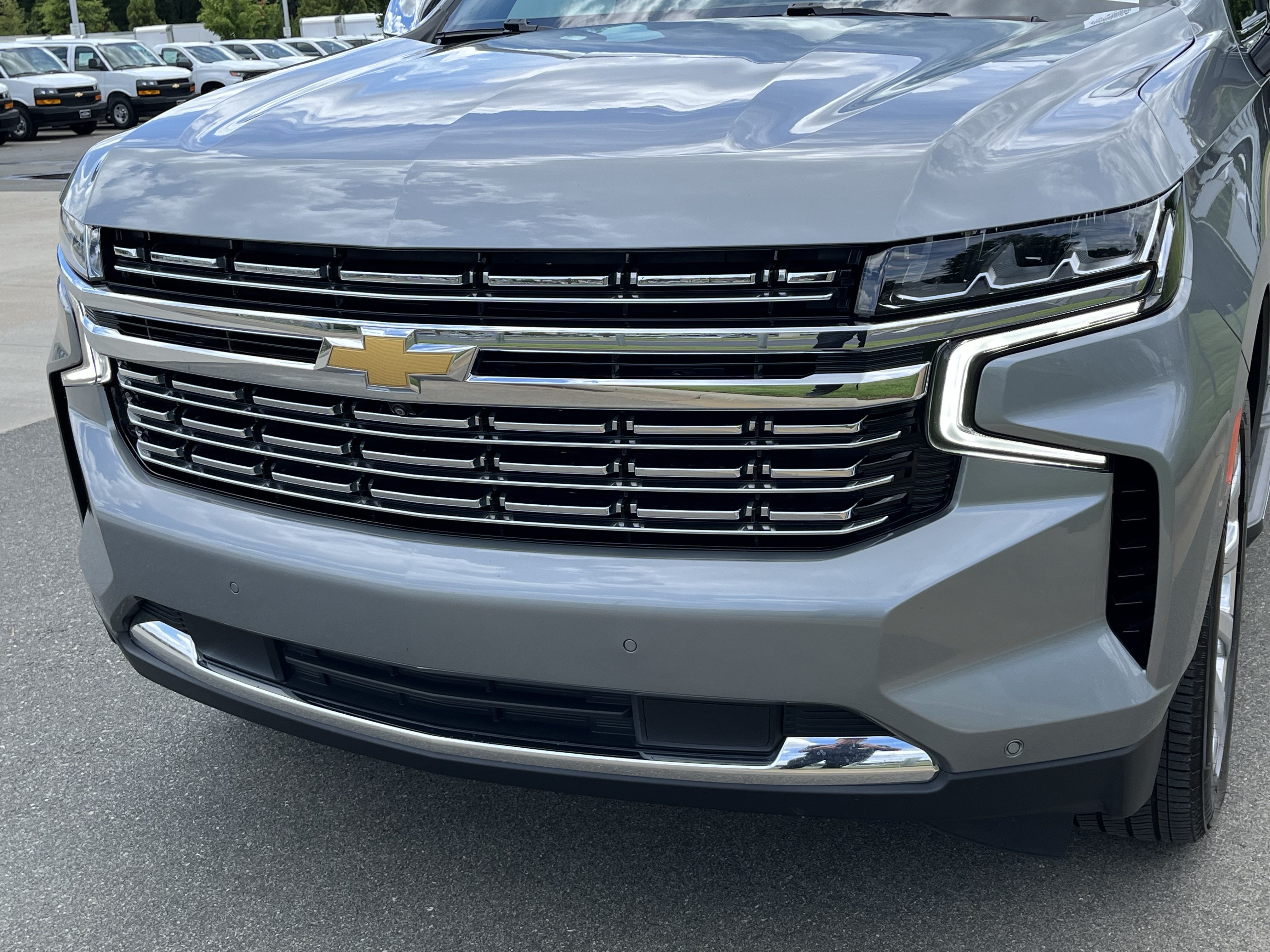 Used 2023 Chevrolet Tahoe Premier w/ Premium Package 2 AWD/4WD image 11