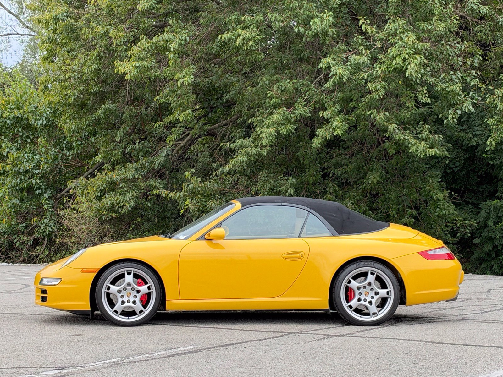 Used 2006 Porsche 911 Carrera S RWD image 9
