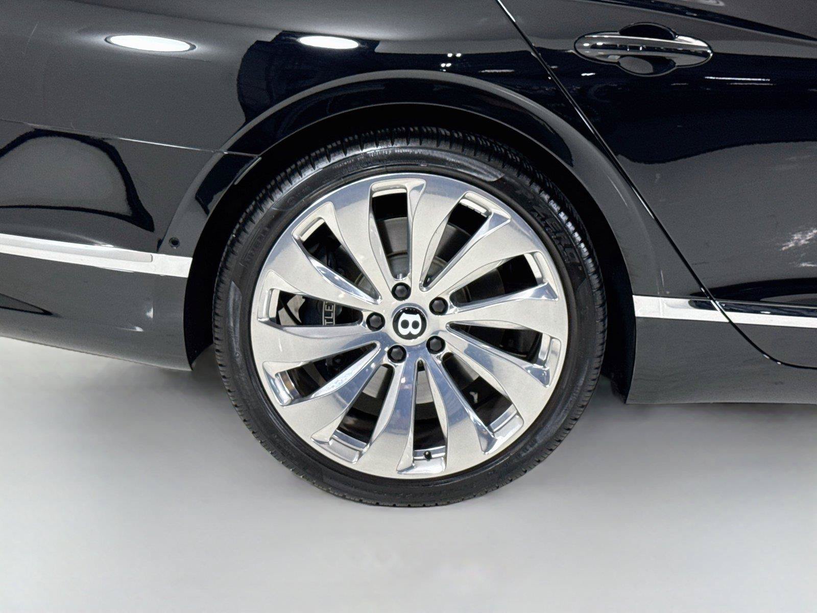 Used 2022 Bentley Flying Spur V8 AWD/4WD image 37