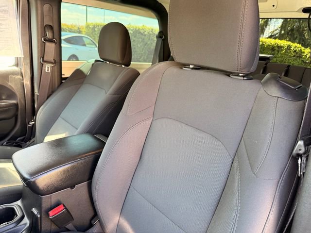 Used 2022 Jeep Wrangler Sport S image 11