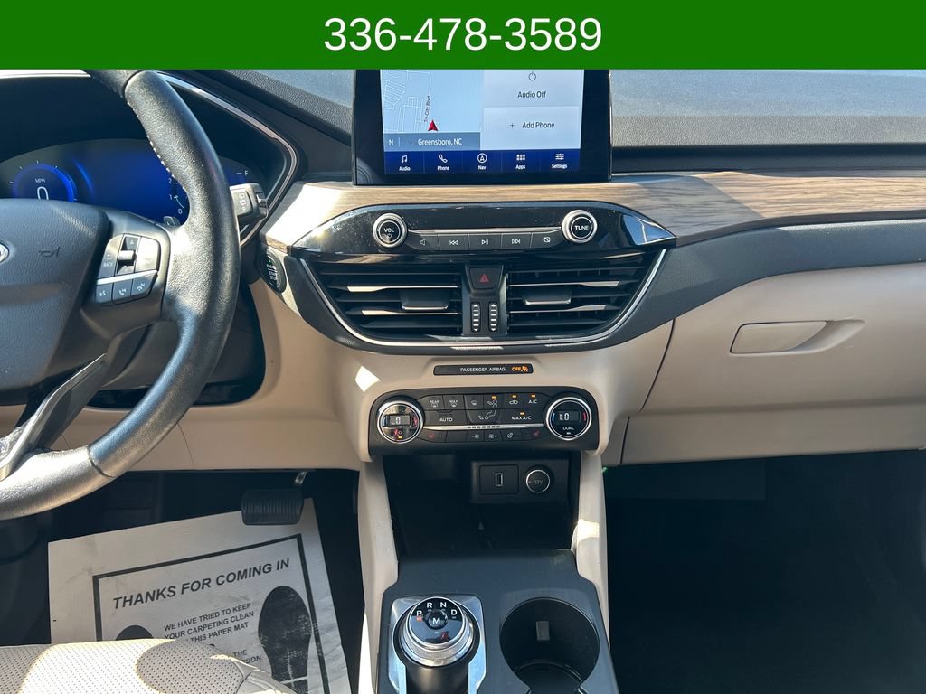 Used 2020 Ford Escape Titanium AWD/4WD image 17