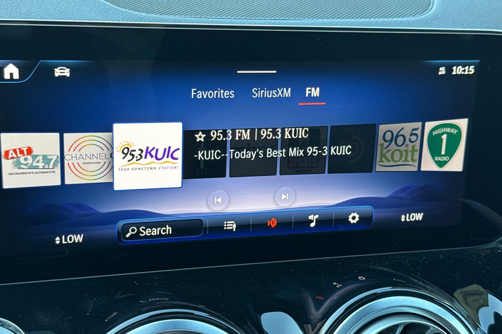 Used 2024 Mercedes-Benz EQB 300 4MATIC image 22