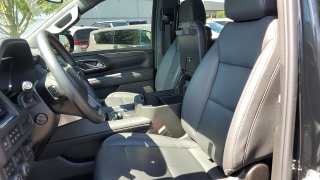 Used 2023 Chevrolet Tahoe Z71 w/ Luxury Package AWD/4WD image 19