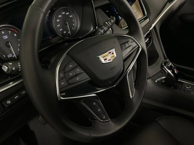 Used 2026 Cadillac XT5 Premium Luxury w/ Driver Assist Package AWD/4WD image 17