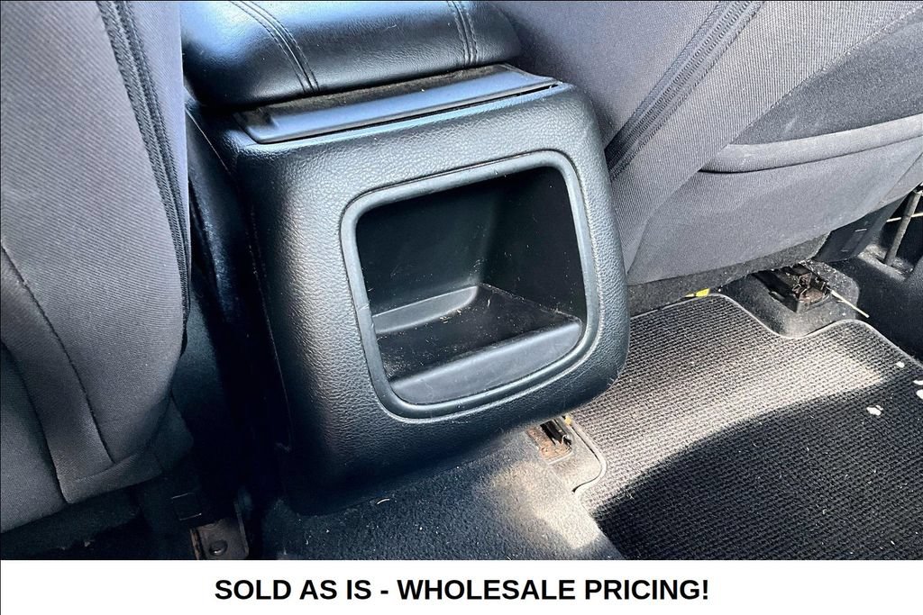 Used 2015 Chrysler 200 Limited FWD image 10
