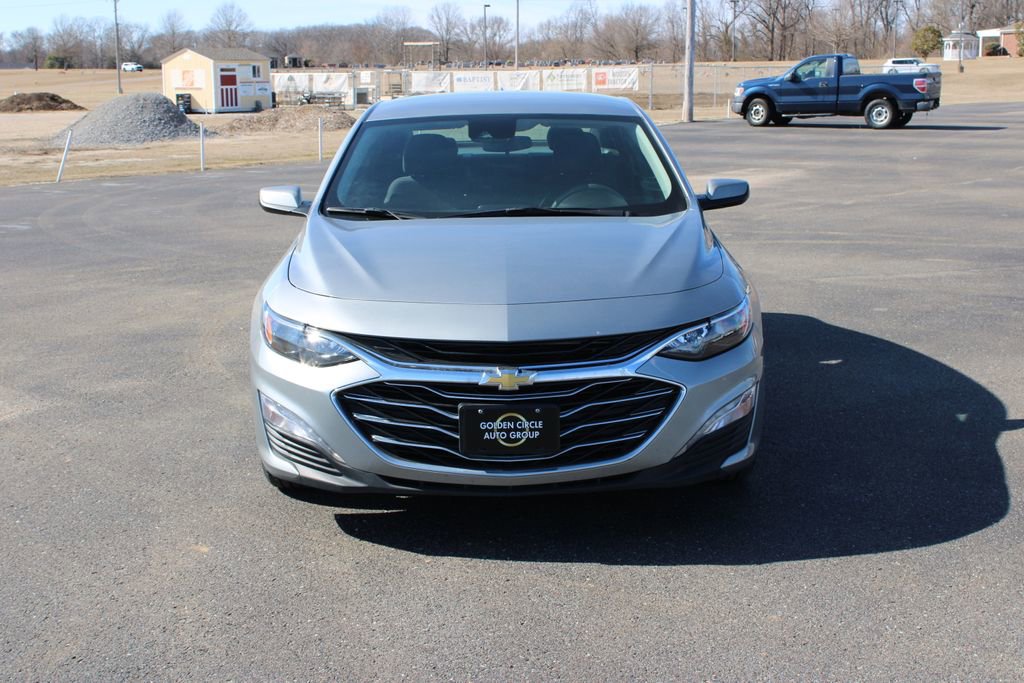 Used 2024 Chevrolet Malibu LT image 3