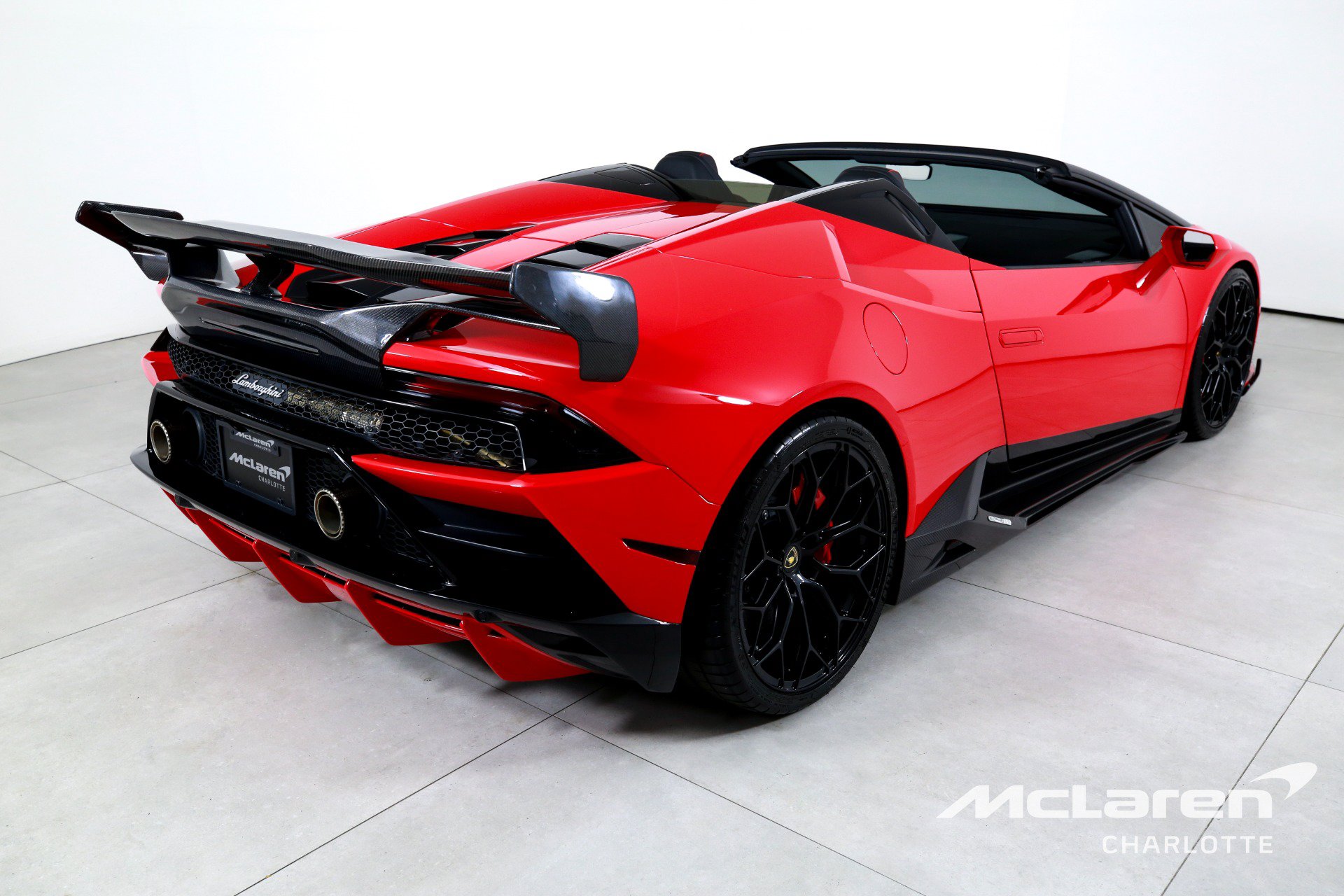 Used 2020 Lamborghini Huracan EVO AWD/4WD image 9