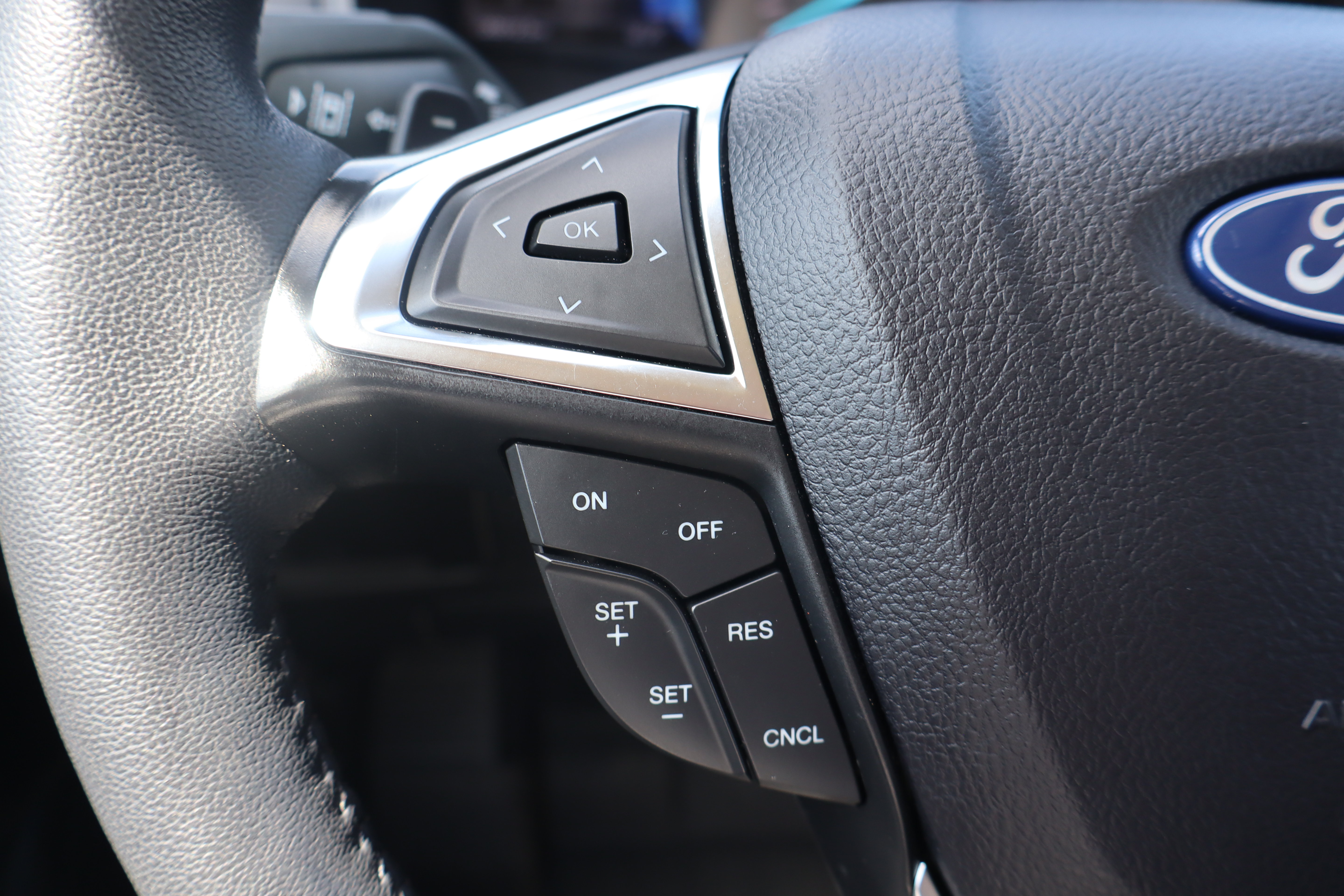 Used 2024 Ford Edge SEL w/ Convenience Package AWD/4WD image 15