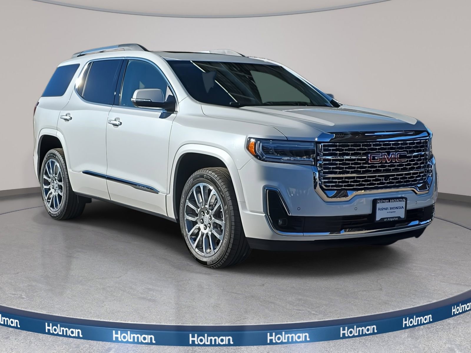 Used 2023 GMC Acadia Denali w/ Denali Technology Package image 9