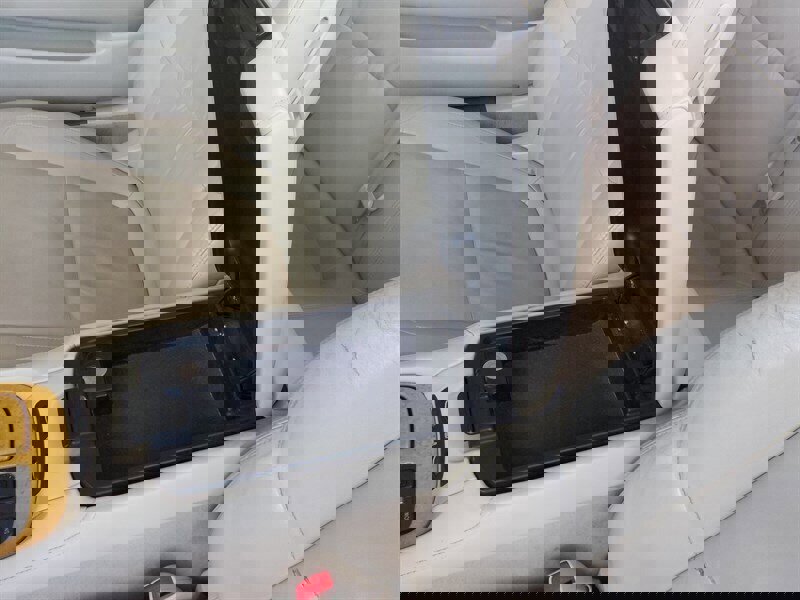 Used 2003 Lexus SC 430 Convertible image 32